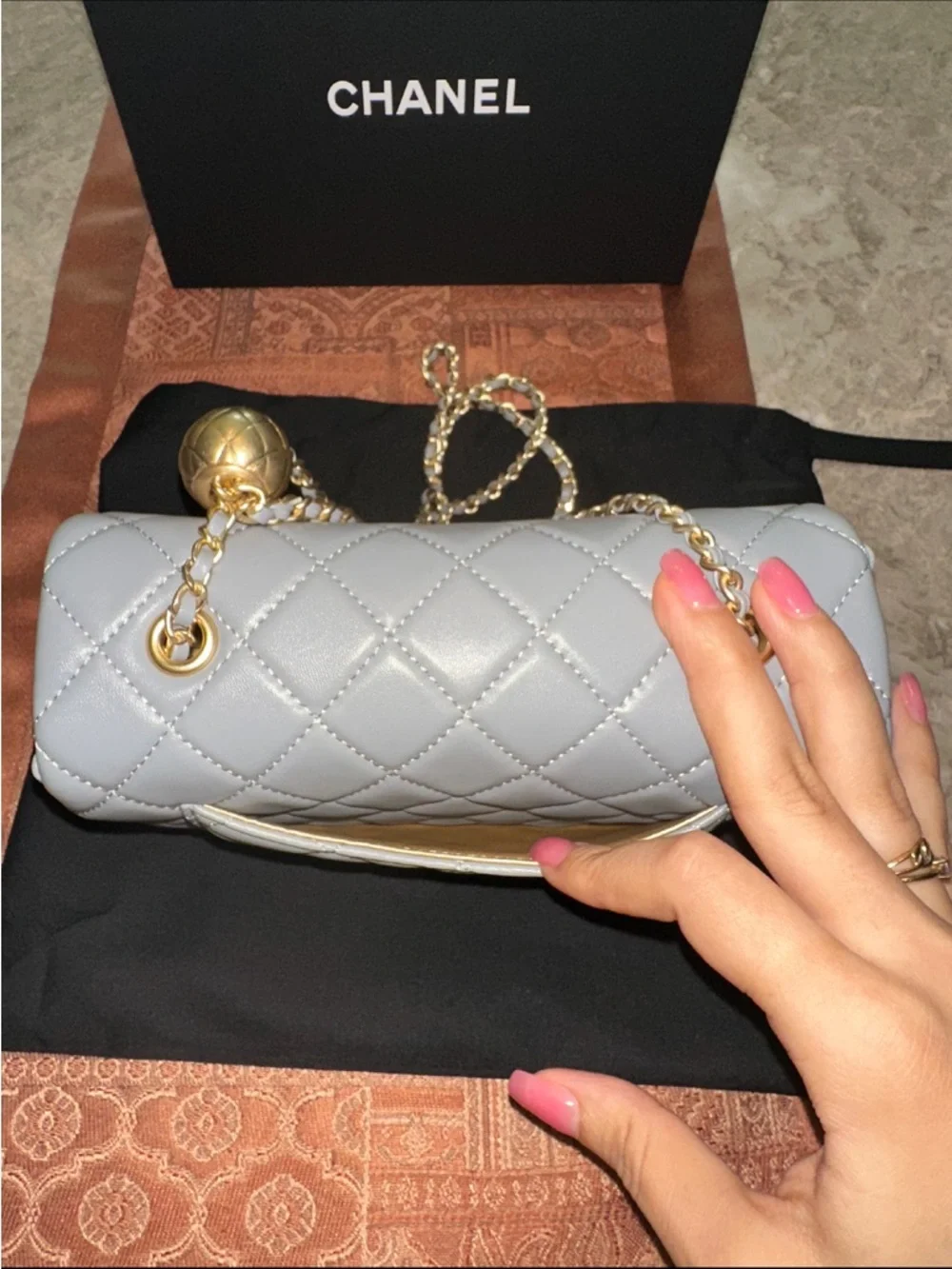 Pearl crush mini lambskin Leather Flap Bag in Light Gray with Gold Hardware - Picture 3 of 8